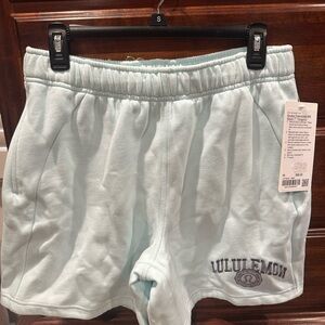 lululemon athletica Women's Soft Blue Athletic Shorts Scuba oversized 7”.